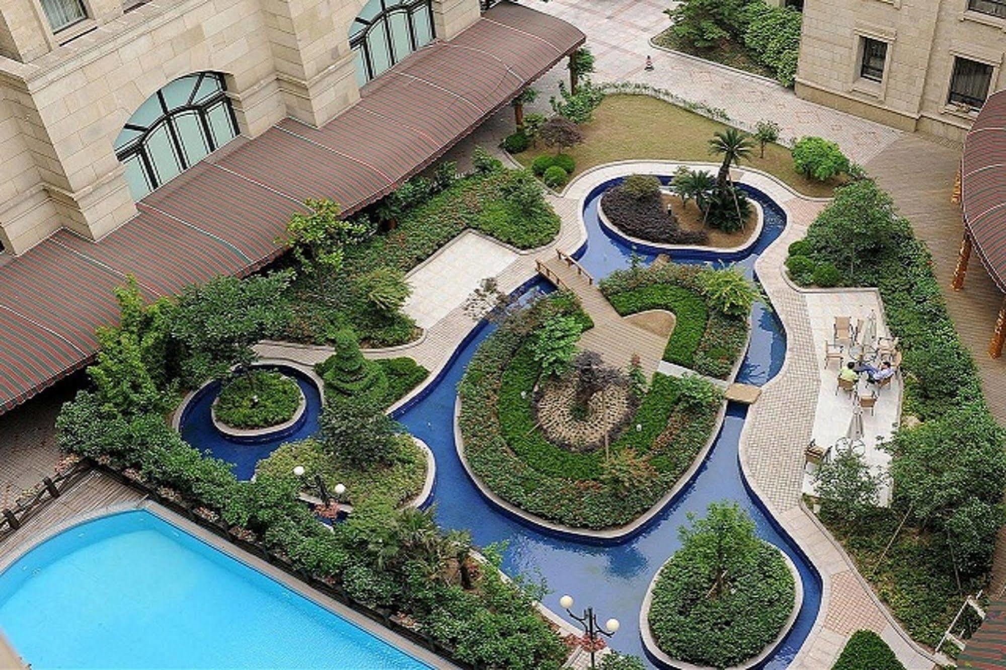 Grand Madison Shanghai Jinqiao Exterior photo